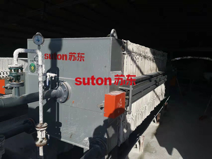 苏东专利产品复合橡胶板压滤机解决电石渣废水处理问题